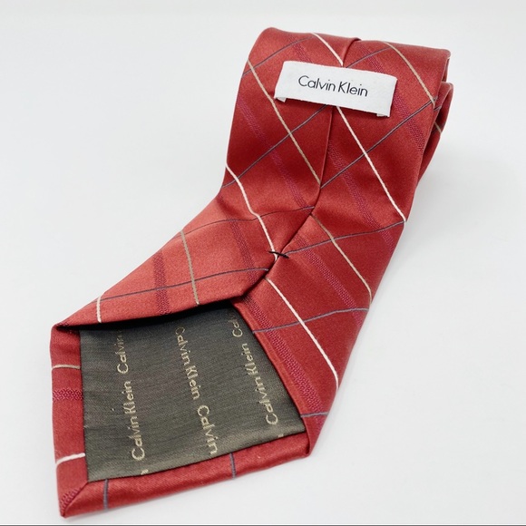 Calvin Klein 100% Silk Tie - Picture 3 of 3